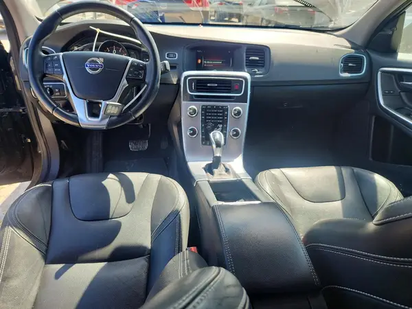 YV140MTLXH2428215 2017 VOLVO S60 - Image 8