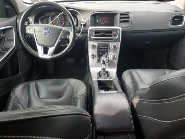 YV140MTLXH2429817 2017 VOLVO S60 - Image 8