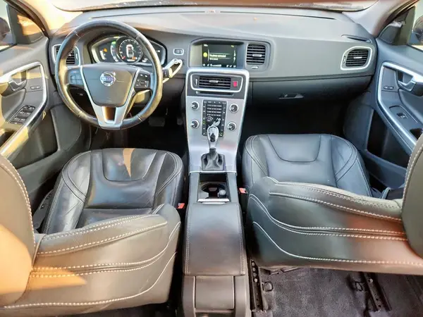 YV140MTLXH2431471 2017 VOLVO S60 - Image 8