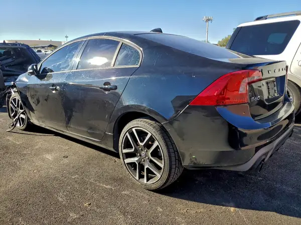 YV140MTLXH2431650 2017 VOLVO S60 - Image 2