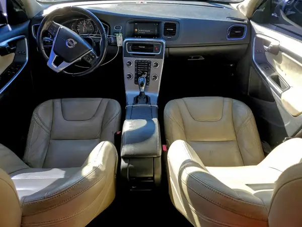 YV140MTLXH2431650 2017 VOLVO S60 - Image 8