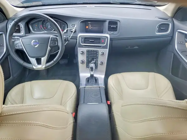 YV140MTLXH2437089 2017 VOLVO S60 - Image 8
