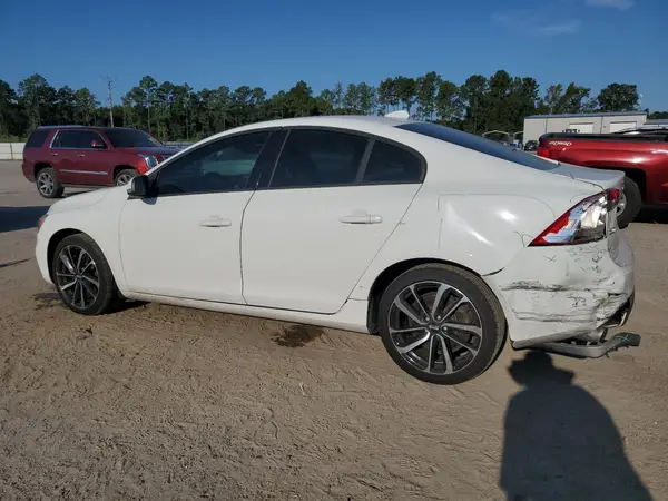 YV140MTLXH2438520 2017 VOLVO S60 - Image 2