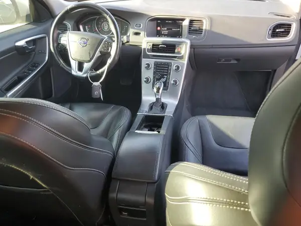 YV140MTLXH2438520 2017 VOLVO S60 - Image 8
