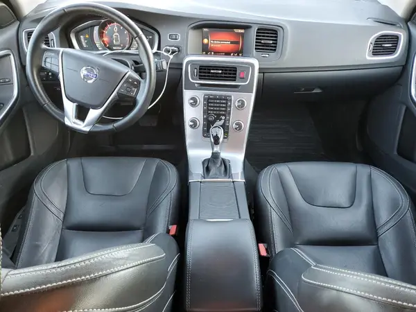 YV140MTLXH2438548 2017 VOLVO S60 - Image 8