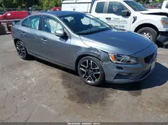 YV140MTLXJ2453878 2018 VOLVO S60
