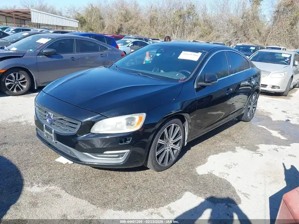 YV149MFM1G2397879 2016 VOLVO S60 - Image 2