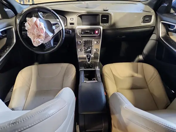 YV149MFM5G2395245 2016 VOLVO S60 - Image 8