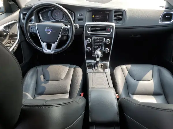 YV149MSL3J238812 2018 VOLVO V60 - Image 8