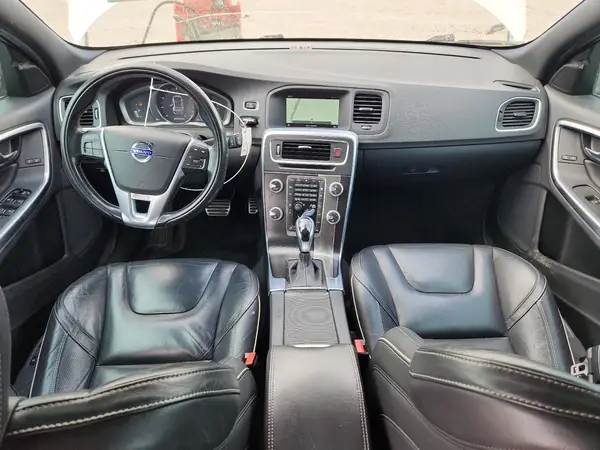 YV149MSP3G1309825 2016 VOLVO V60 - Image 8