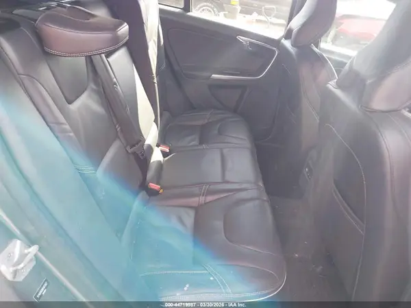 YV149MSS8H1373557 2017 VOLVO V60 - Image 8