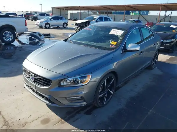 YV149MTS0G2406140 2016 VOLVO S60 - Image 2