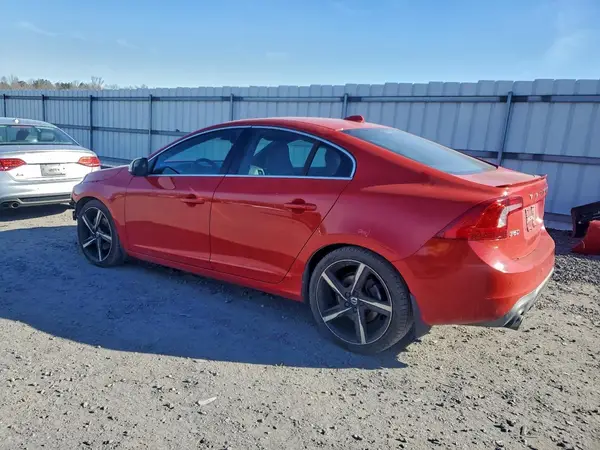 YV149MTS4G2415584 2016 VOLVO S60 - Image 2