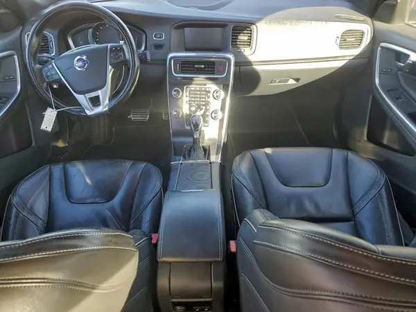YV149MTS4G2415584 2016 VOLVO S60 - Image 8