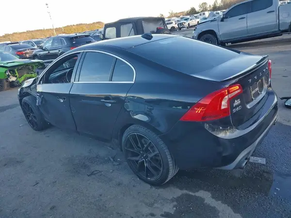 YV149MTS4H2434444 2017 VOLVO S60 - Image 2