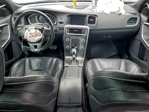 YV149MTS7H2438651 2017 VOLVO S60 - Image 8