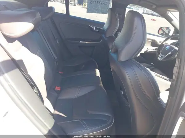 YV149MTS8H2432907 2017 VOLVO S60 - Image 8