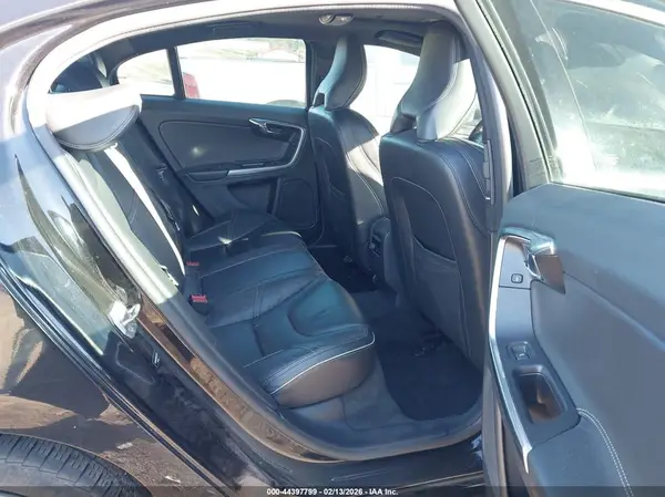 YV149MTSXH2432231 2017 VOLVO S60 - Image 8