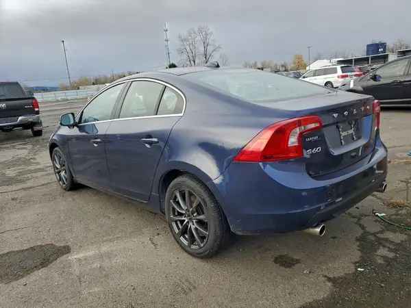 YV1612FS2D2184227 2016 VOLVO S60 - Image 2