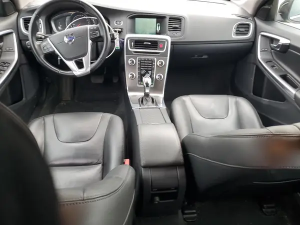 YV1612SK1G1310724 2016 VOLVO V60 - Image 8