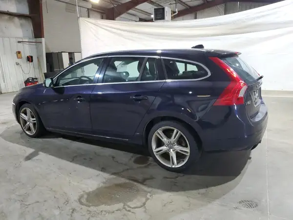 YV1612SK2G1309887 2016 VOLVO V60 - Image 2