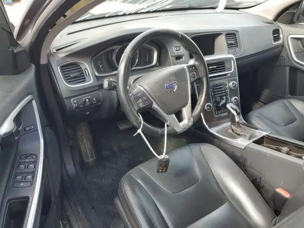 YV1612SK7G1307763 2016 VOLVO V60 - Image 8