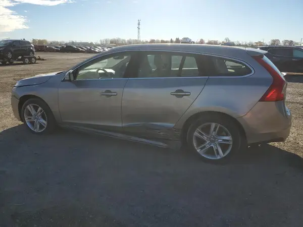 YV1612SK9G1293963 2016 VOLVO V60 - Image 2