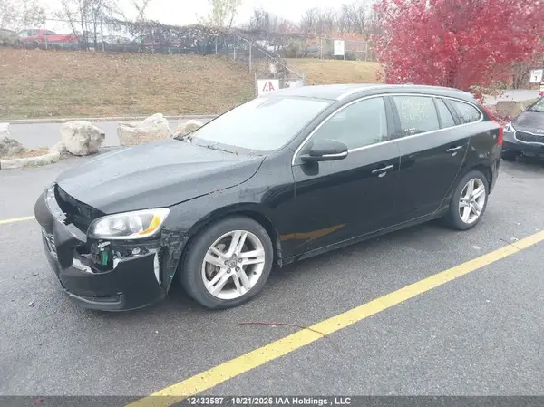 YV1612SK9G1311586 2016 VOLVO V60 - Image 2