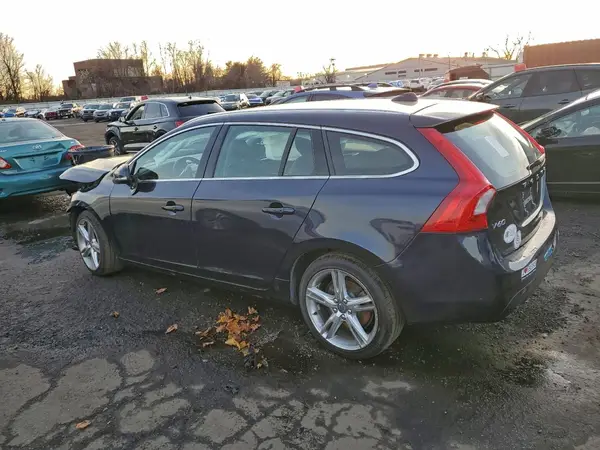 YV1612SKXG1307093 2016 VOLVO V60 - Image 2