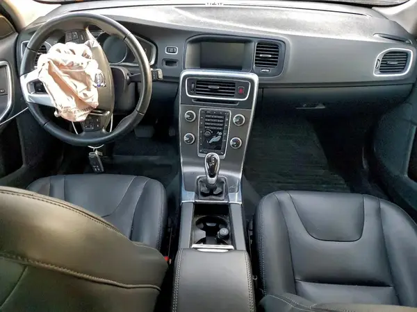 YV1612SKXG1307093 2016 VOLVO V60 - Image 8