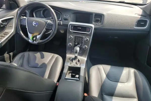 YV1612SKXG1309894 2016 VOLVO V60 - Image 8
