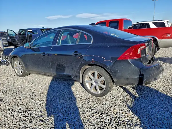 YV1612TK0G2391403 2016 VOLVO S60 - Image 2