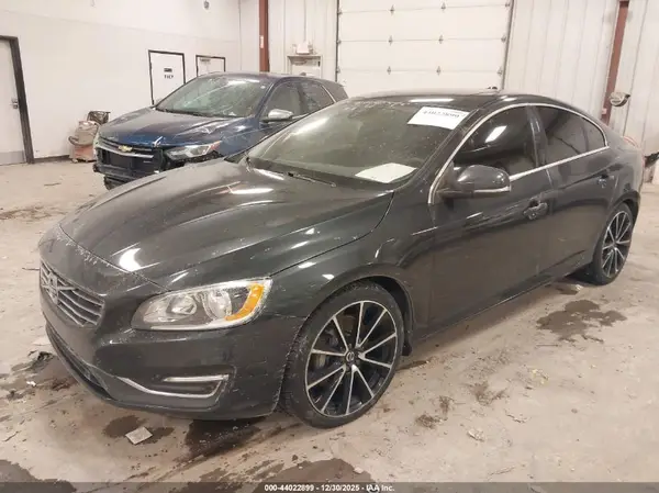 YV1612TK0G2410399 2016 VOLVO S60 - Image 2