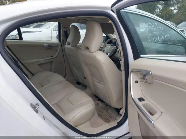 YV1612TK1G2396786 2016 VOLVO S60 - Image 8