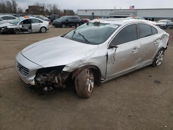 YV1612TK2G2399423 2016 VOLVO S60 - Image 1