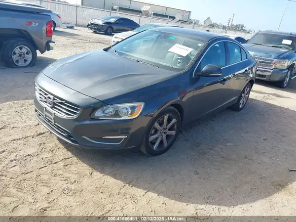 YV1612TK2G2412915 2016 VOLVO S60 - Image 2