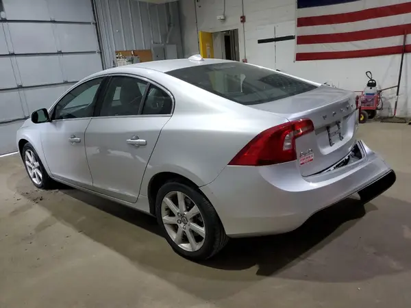 YV1612TK3G2390410 2016 VOLVO S60 - Image 2