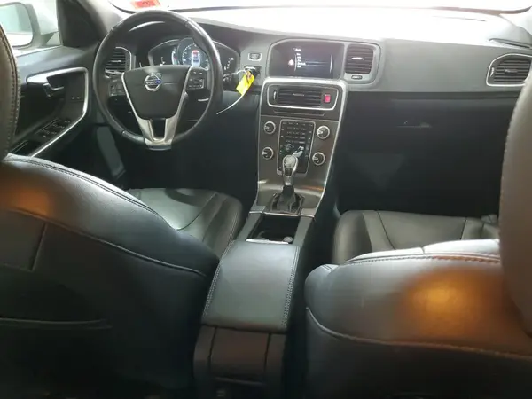 YV1612TK3G2390410 2016 VOLVO S60 - Image 8