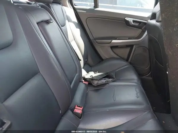 YV1612TK3G2412339 2016 VOLVO S60 - Image 8