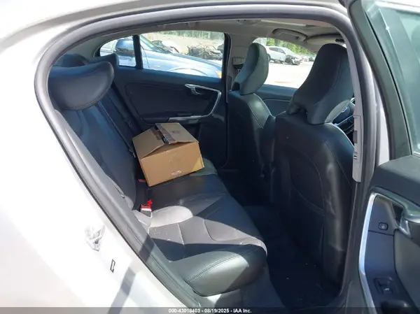 YV1612TK4G2398404 2016 VOLVO S60 - Image 8