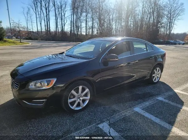 YV1612TK4G2410227 2016 VOLVO S60 - Image 2