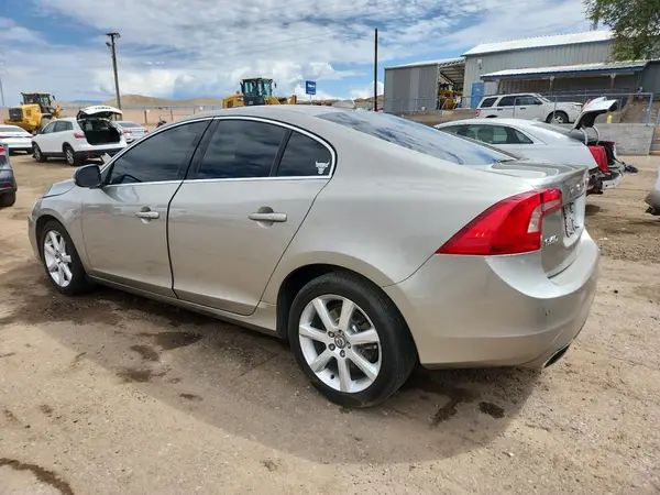 YV1612TK5G1399275 2016 VOLVO S60 - Image 2