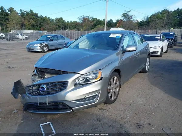 YV1612TK6G2391678 2016 VOLVO S60 - Image 2