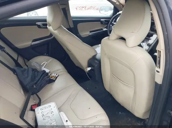 YV1612TK6G2401786 2016 VOLVO S60 - Image 8