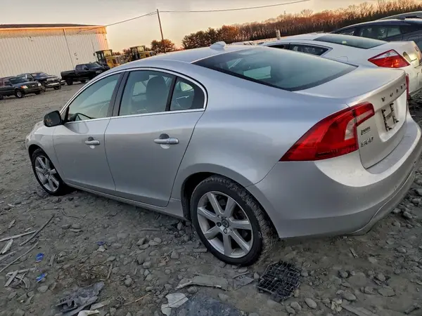 YV1612TK6G2415428 2016 VOLVO S60 - Image 2