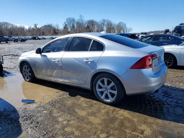 YV1612TK7G2404518 2016 VOLVO S60 - Image 2