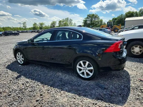YV1612TK7G2410982 2016 VOLVO S60 - Image 2