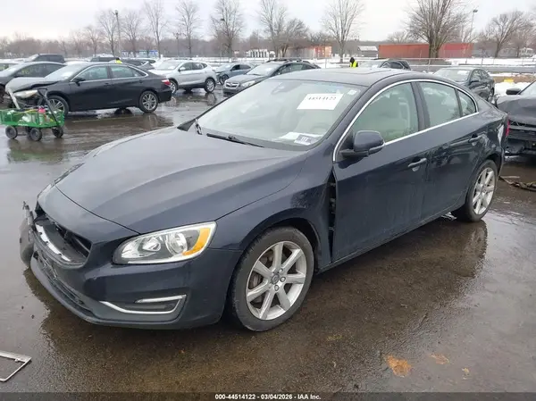 YV1612TK8G2405385 2016 VOLVO S60 - Image 2
