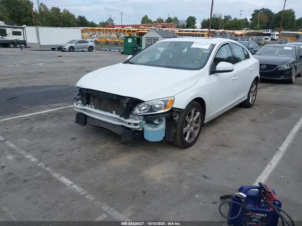 YV1612TK8G2406150 2016 VOLVO S60 - Image 2