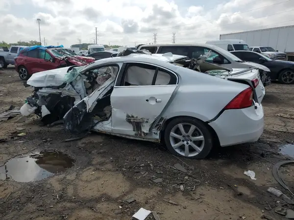 YV1612TK9G2393070 2016 VOLVO S60 - Image 2